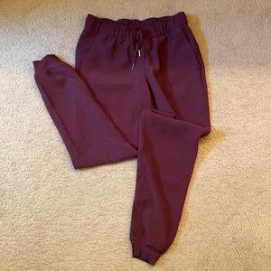 Lulu maroon joggers